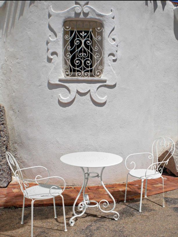 SILLA DE ACERO BLANCO