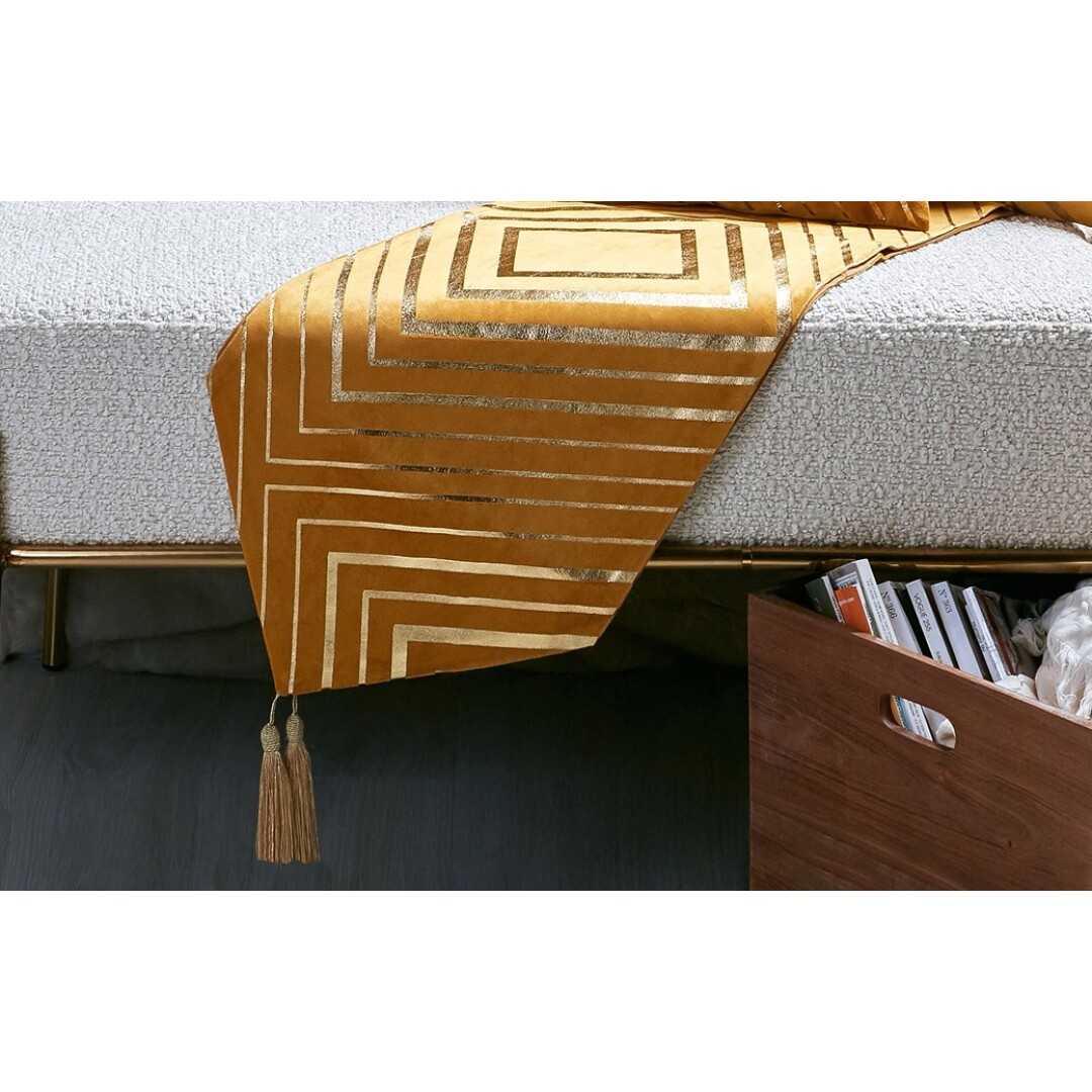 CAMINO LINEAS ABSTRACTO MOSTAZA/ORO 30X180 CMS.